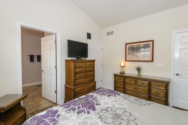 1145 Black Bear DRIVE, Mukwonago, WI 53149