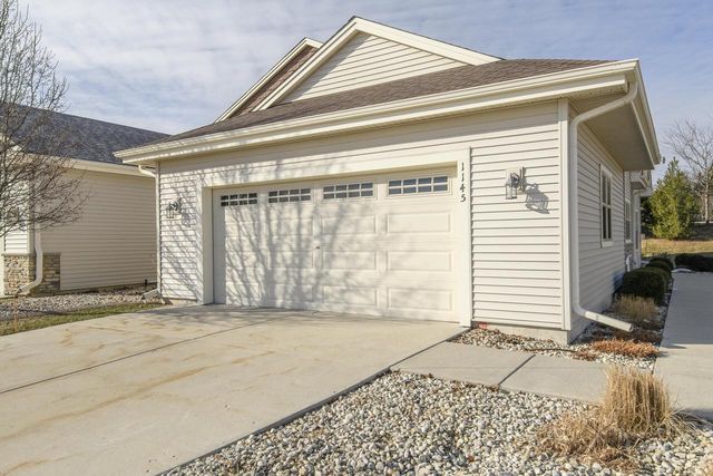 1145 Black Bear DRIVE, Mukwonago, WI 53149