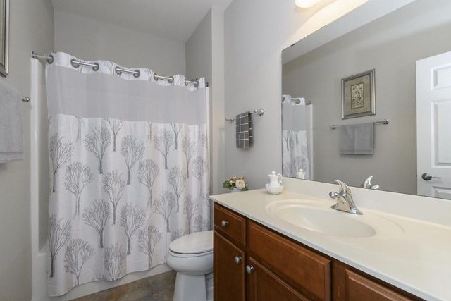 1145 Black Bear DRIVE, Mukwonago, WI 53149