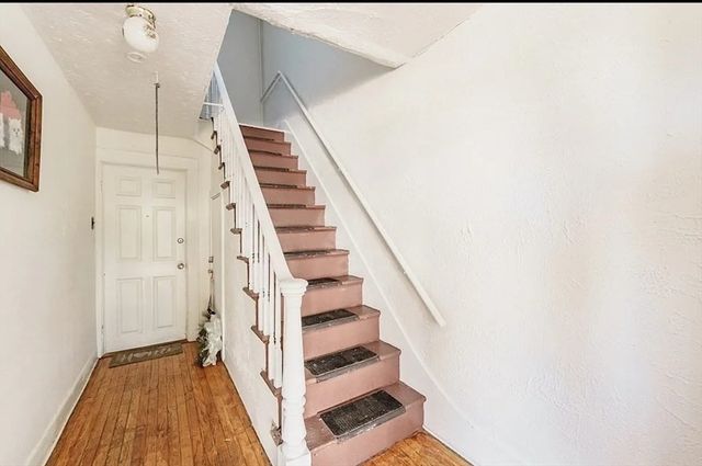 49 Fremont St, Springfield, MA 01105