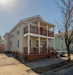 49 Fremont St, Springfield, MA 01105