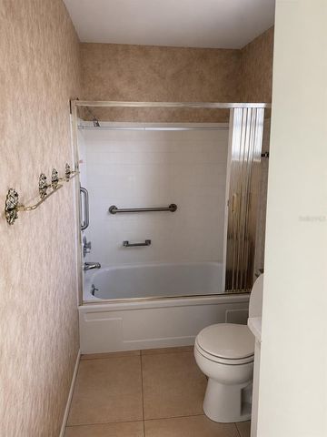 39 STRATHMORE BOULEVARD, Sarasota, FL 34233