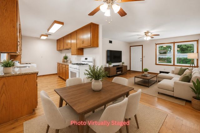 1904 W 32nd St S, Wichita, KS 67217