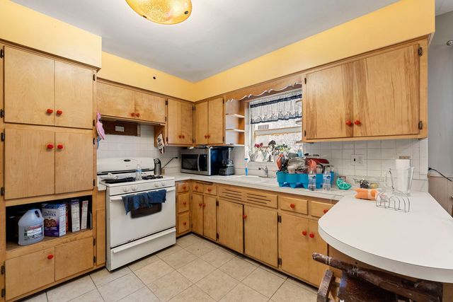 5706 N Saint Louis Avenue, Chicago, IL 60659