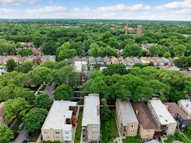 5706 N Saint Louis Avenue, Chicago, IL 60659