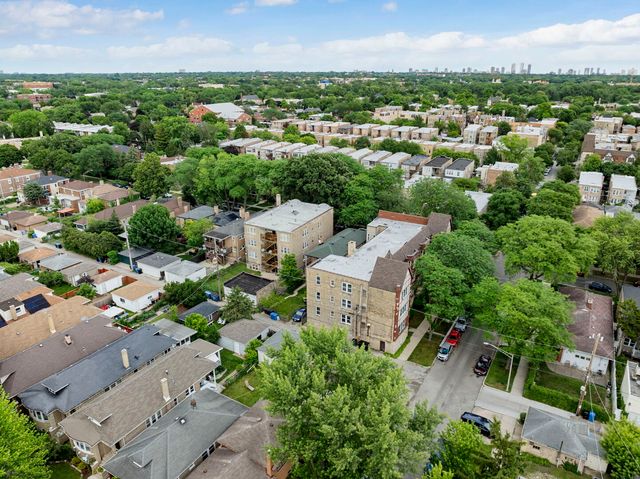 5706 N Saint Louis Avenue, Chicago, IL 60659