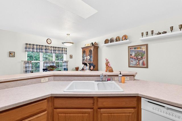 2832 E Somers COURT, Cudahy, WI 53110