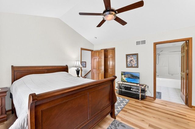 2832 E Somers COURT, Cudahy, WI 53110