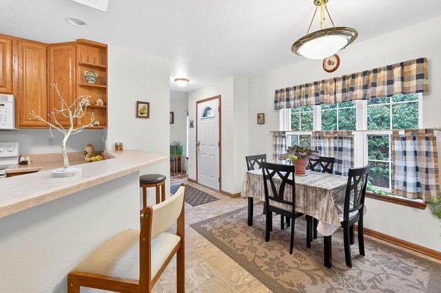 2832 E Somers COURT, Cudahy, WI 53110