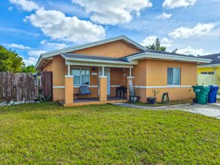 6351 NW 31st Ct, Miami, FL 33147