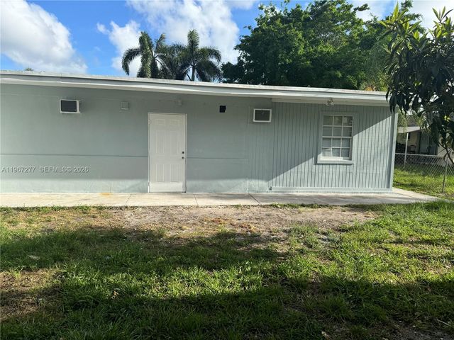 4381 Purdy Ln, West Palm Beach, FL 33406