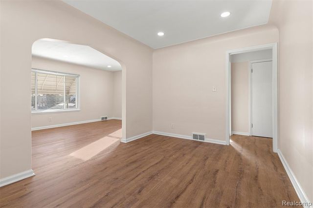 7801 Appoline Street, Dearborn, MI 48126