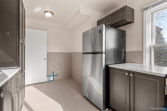 7801 Appoline Street, Dearborn, MI 48126