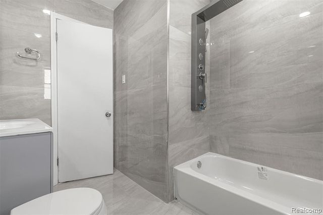 7801 Appoline Street, Dearborn, MI 48126