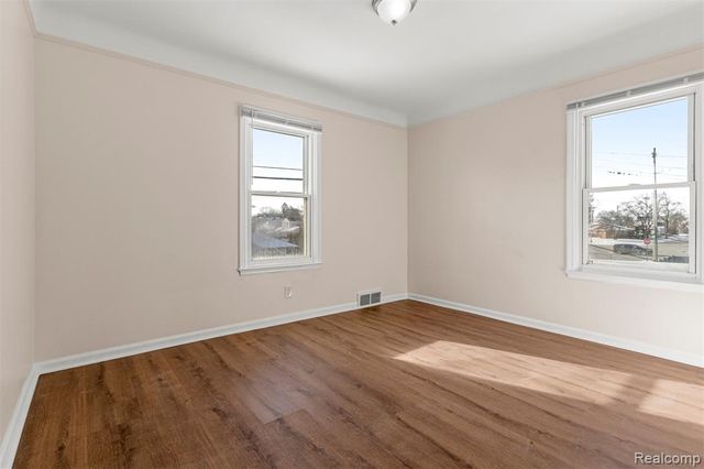 7801 Appoline Street, Dearborn, MI 48126