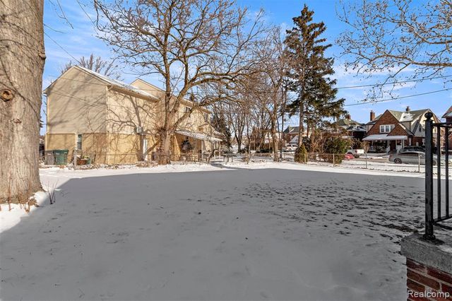 7801 Appoline Street, Dearborn, MI 48126