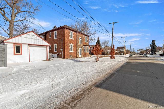 7801 Appoline Street, Dearborn, MI 48126