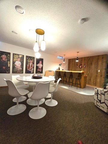 207 2nd Street NW, Freeport, MN 56331