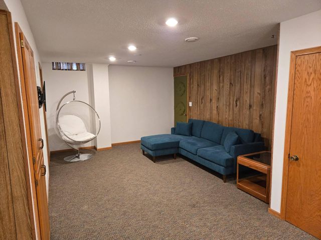 207 2nd Street NW, Freeport, MN 56331