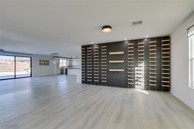 8741 Grand Pass Court, Las Vegas, NV 89113