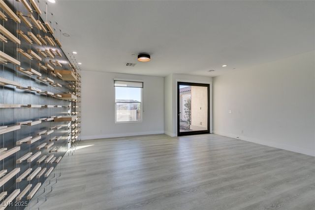 8741 Grand Pass Court, Las Vegas, NV 89113