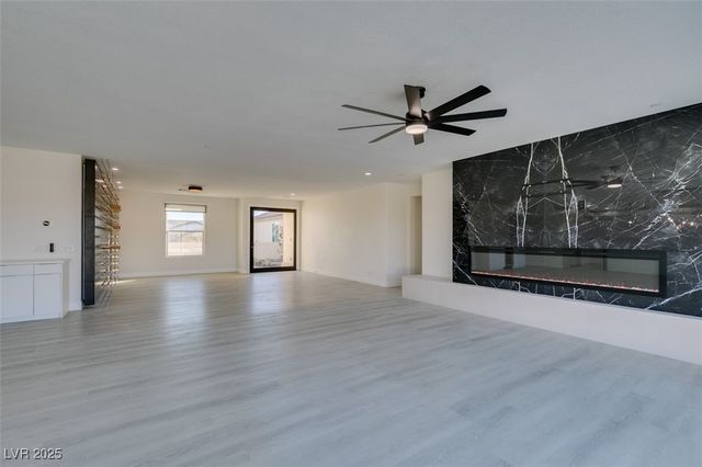 8741 Grand Pass Court, Las Vegas, NV 89113