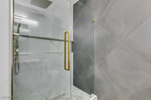 8741 Grand Pass Court, Las Vegas, NV 89113