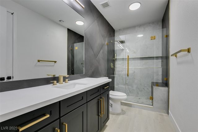 8741 Grand Pass Court, Las Vegas, NV 89113