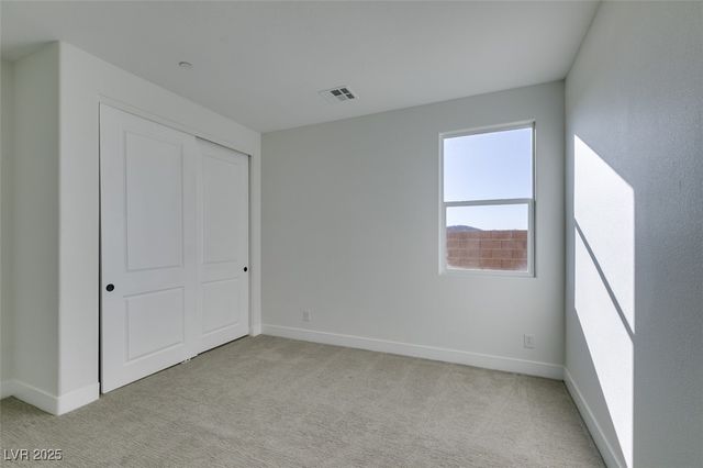 8741 Grand Pass Court, Las Vegas, NV 89113