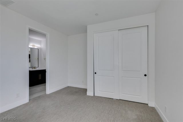 8741 Grand Pass Court, Las Vegas, NV 89113