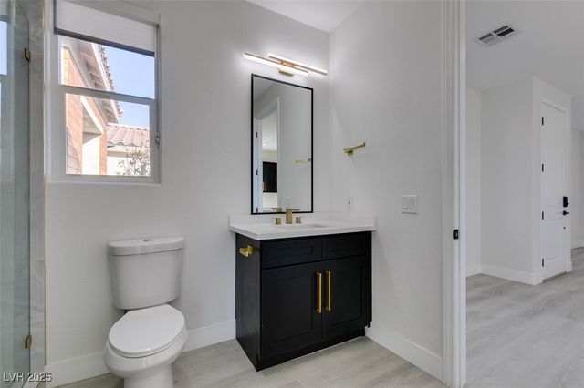 8741 Grand Pass Court, Las Vegas, NV 89113