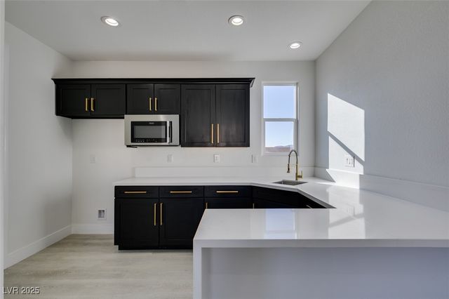 8741 Grand Pass Court, Las Vegas, NV 89113