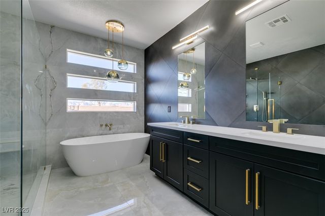 8741 Grand Pass Court, Las Vegas, NV 89113