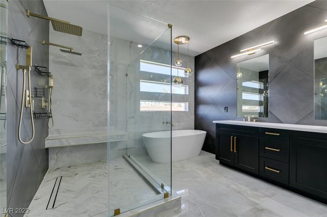 8741 Grand Pass Court, Las Vegas, NV 89113