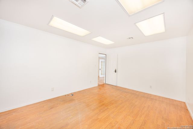 3215 Zanderson, Jourdanton, TX 78026
