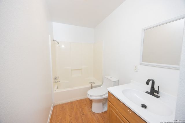 3215 Zanderson, Jourdanton, TX 78026