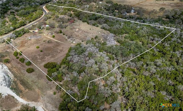 250 Mail Route Road, Fischer, TX 78623