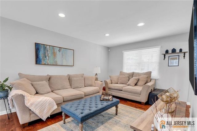 16 Twain Avenue, Old Bridge, NJ 08857