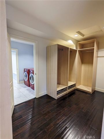 2257 Manning Avenue, Los Angeles, CA 90064