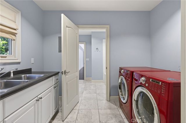 2257 Manning Avenue, Los Angeles, CA 90064