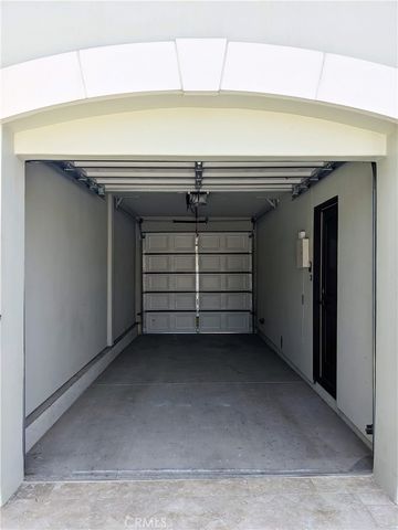2257 Manning Avenue, Los Angeles, CA 90064