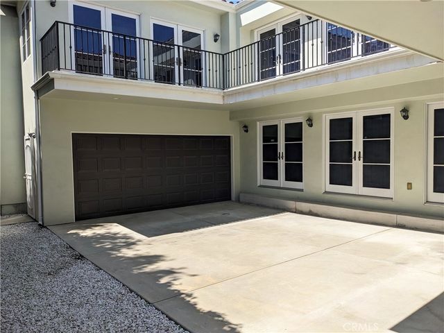 2257 Manning Avenue, Los Angeles, CA 90064