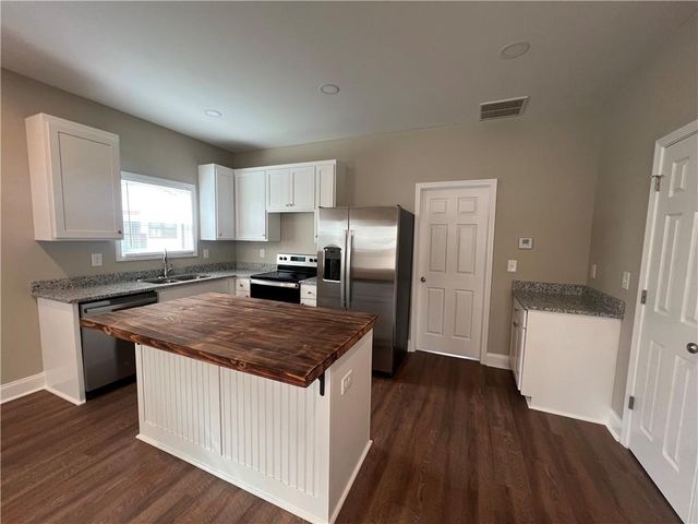 1027 Park Hill Drive, Gainesville, GA 30501