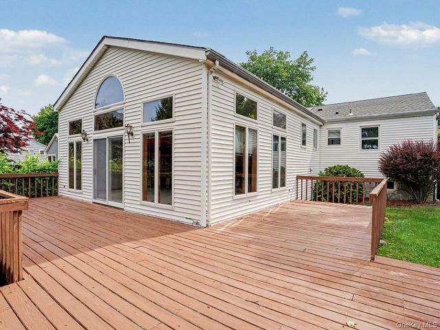 42 Kelly Ridge Road, Carmel, NY 10512