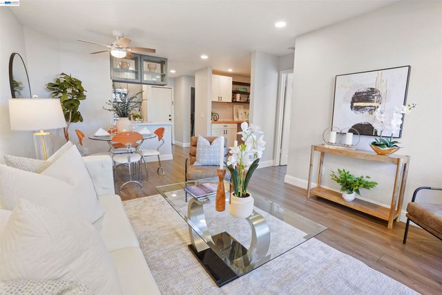 29300 Dixon St 106, Hayward, CA 94544