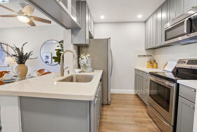 29300 Dixon St 106, Hayward, CA 94544