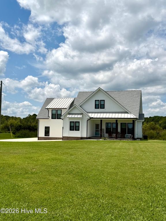 981 Waterlily Road, Coinjock, NC 27923