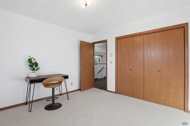 3924 OILER LN, Rapid City, SD 57701