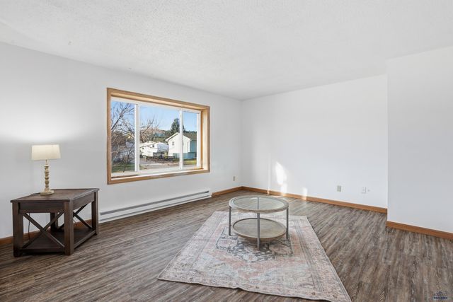 3924 OILER LN, Rapid City, SD 57701