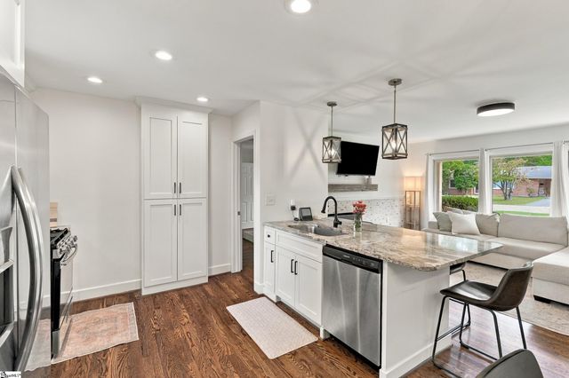30 Lisa Drive, Greenville, SC 29615